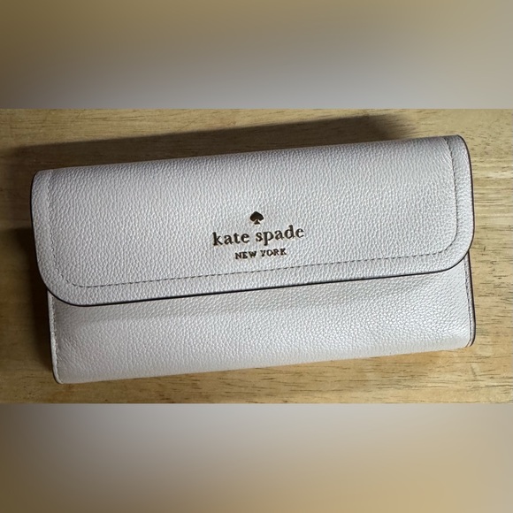 kate spade Handbags - kate spade White Leather Rosie Wallet